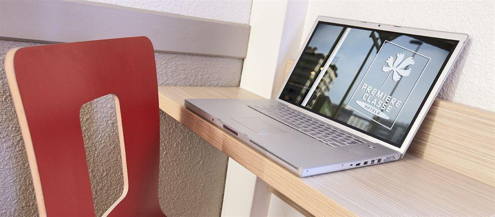 Premiere Classe Montreuil Montreuil  Ngoại thất bức ảnh Dell Inspiron 15 5567