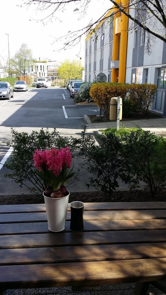 Premiere Classe Montreuil Montreuil  Ngoại thất bức ảnh Hyacinth